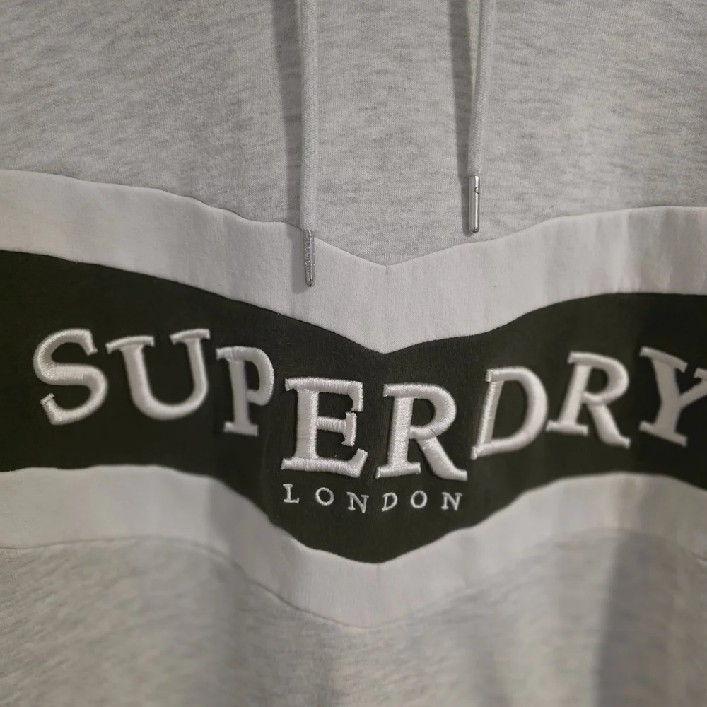 Superdry Hoodie Grey Black Logo Pullover Size UK 12 US 8 Casual Athleisure - Picture 3 of 10